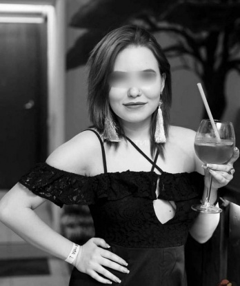 💋 Я – настоящая девушка с настроением обслужить и порадовать тебя. Погрузись в мир страсти, удовольствия и нежности. 🌹 В моих сильных и нежных руках ты забудешь обо всем на свете и будешь царем моего волшебного гарема. 💔 Профессиональные услуги, конфиденциальность и безопасность гарантированы. Порадуй себя искусством настоящего удовлетворения. 📸 Фотографии подтверждают, что я – реальная красавица. 🌃 Жду тебя в Москве для самых приятных и незабываемых встреч! 💫 Валюшка