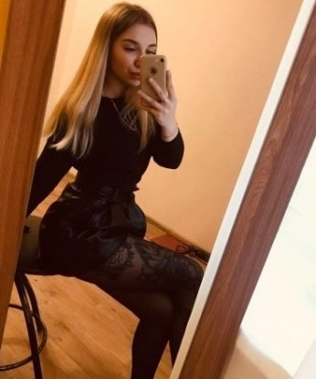 Я живу в Москве и готова предложить тебе незабываемые моменты наслаждения. Со мной ты сможешь окунуться в мир страсти и испытать самые запретные желания.
💫 Мои услуги разнообразны: классический секс, оральный секс, эротический массаж и многое другое. Я умею слушать и понимать твои потребности, поэтому ты можешь быть уверен, что получишь именно то, что хочешь. У меня есть отличные отзывы от предыдущих клиентов, которые говорят о моей навыков и профессионализме.
📸 Для убедительности, я также прикрепила несколько фотографий, чтобы ты мог увидеть, насколько сексуальна и привлекательна я. Не теряй время, давай встретимся и создадим незабываемые воспоминания. Позвони мне и испытай настоящий экстаз! 💋 Уляна